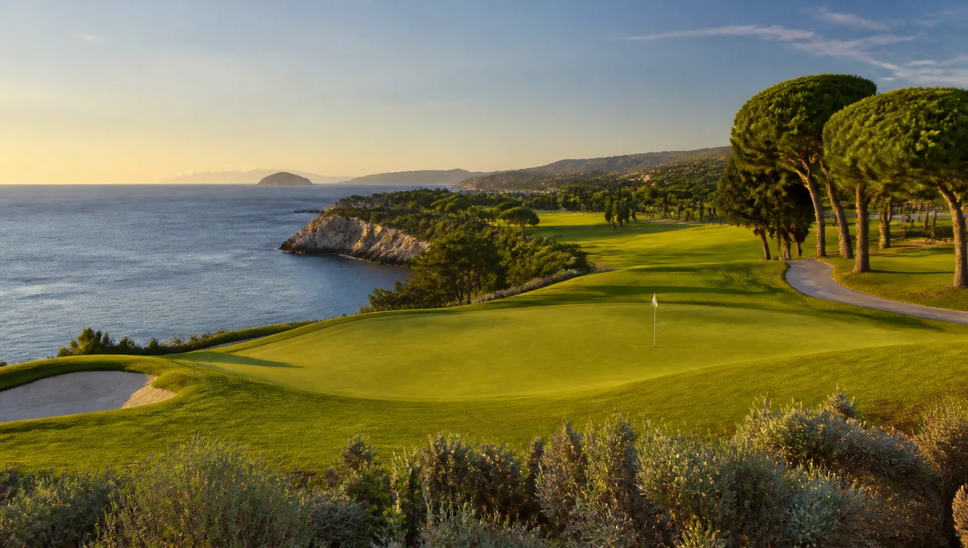 Championship golf course beside the Adriatic